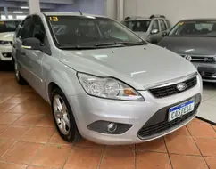 FORD FOCUS 1.6 GL 16V FLEX 4P MANUAL FORD FOCUS 1.6 GL 16V FLEX 4P MANUAL