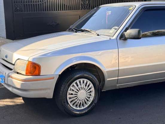 FORD-ESCORT-1.0 HOBBY 8V GASOLINA 2P MANUAL FORD-ESCORT-1996