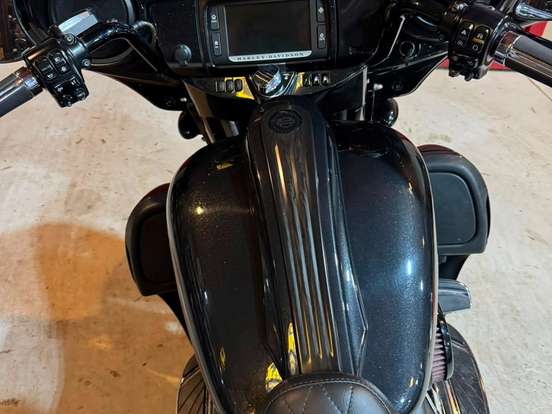 HARLEY-DAVIDSON-CVO STREET GLIDE HARLEY-DAVIDSON-CVO STREET GLIDE-2017