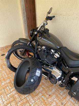 HARLEY-DAVIDSON-SOFTAIL BREAKOUT 114-2018