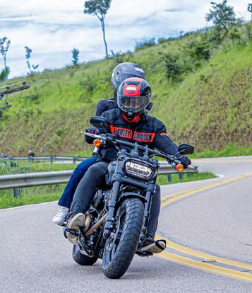 HARLEY-DAVIDSON-SOFTAIL FAT BOB 114-2022