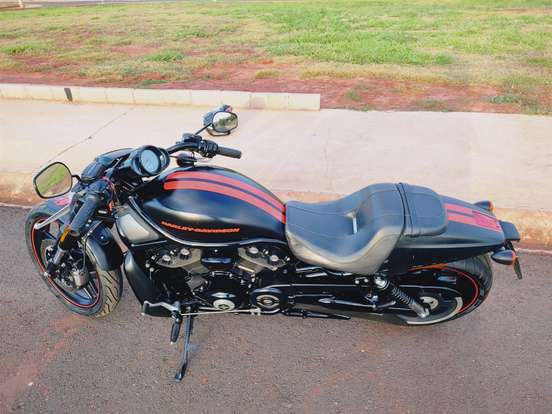HARLEY-DAVIDSON-V-ROD 10TH ANNIVERSARY EDITION HARLEY-DAVIDSON-V-ROD 10TH ANNIVERSARY EDITION-2012