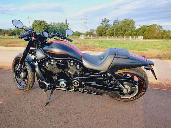 HARLEY-DAVIDSON-V-ROD 10TH ANNIVERSARY EDITION HARLEY-DAVIDSON-V-ROD 10TH ANNIVERSARY EDITION-2012