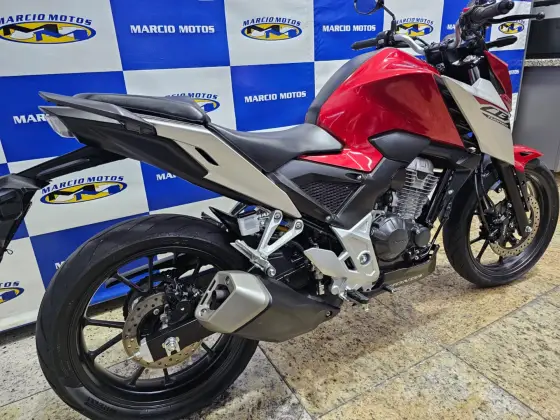 HONDA CB 300F TWISTER CBS HONDA CB 300F TWISTER CBS
