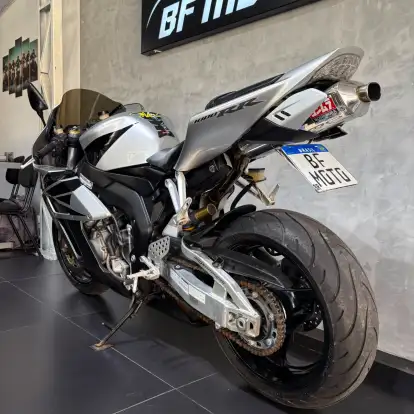 HONDA-CBR 1000RR FIREBLADE HONDA-CBR 1000RR FIREBLADE-2004