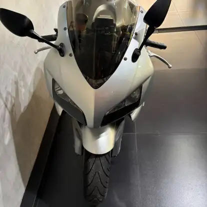 HONDA-CBR 1000RR FIREBLADE-2004