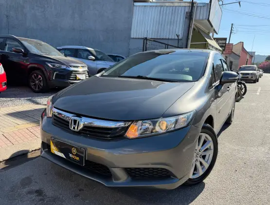 HONDA CIVIC 1.8 LXL 16V FLEX 4P MANUAL HONDA CIVIC 1.8 LXL 16V FLEX 4P MANUAL