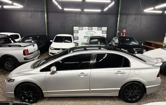 HONDA CIVIC 1.8 LXL 16V FLEX 4P MANUAL HONDA CIVIC 1.8 LXL 16V FLEX 4P MANUAL