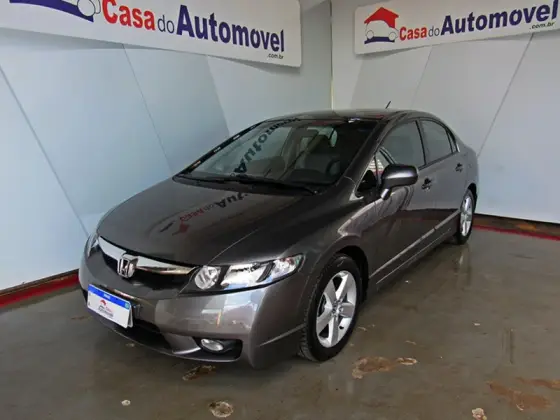 HONDA CIVIC 1.8 LXS 16V FLEX 4P AUTOMÁTICO HONDA CIVIC 1.8 LXS 16V FLEX 4P AUTOMÁTICO
