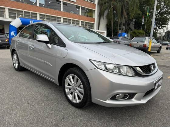 HONDA CIVIC 1.8 LXS 16V FLEX 4P AUTOMÁTICO