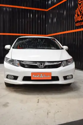 HONDA CIVIC 2.0 LXR 16V FLEX 4P AUTOMÁTICO HONDA CIVIC 2.0 LXR 16V FLEX 4P AUTOMÁTICO