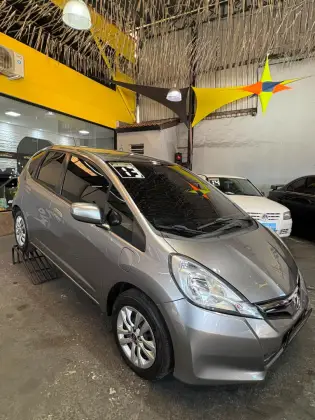 HONDA FIT 1.4 DX 16V FLEX 4P MANUAL HONDA FIT 1.4 DX 16V FLEX 4P MANUAL