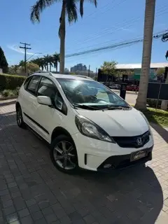 HONDA FIT 1.5 TWIST 16V FLEX 4P MANUAL HONDA FIT 1.5 TWIST 16V FLEX 4P MANUAL
