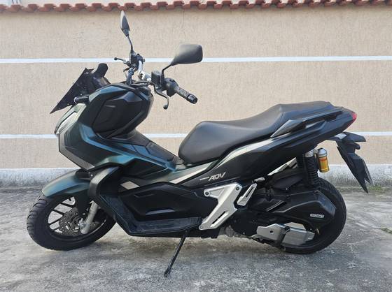 HONDA ADV 