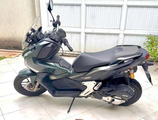 HONDA-ADV-2023