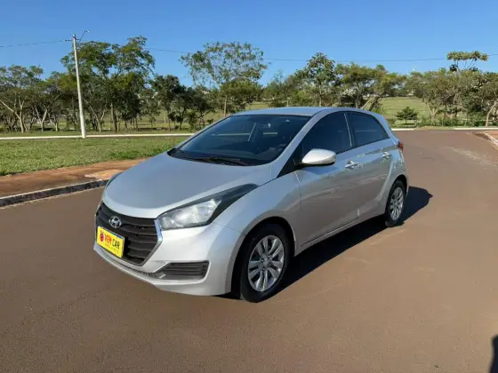HYUNDAI HB20 1.6 COMFORT PLUS 16V FLEX 4P AUTOMÁTICO HYUNDAI HB20 1.6 COMFORT PLUS 16V FLEX 4P AUTOMÁTICO