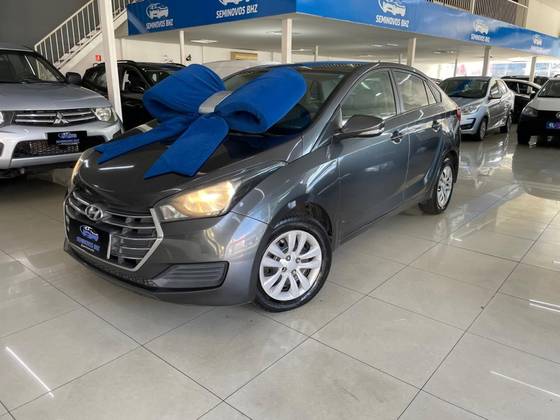 HYUNDAI HB20S 1.6 COMFORT PLUS 16V FLEX 4P AUTOMÁTICO