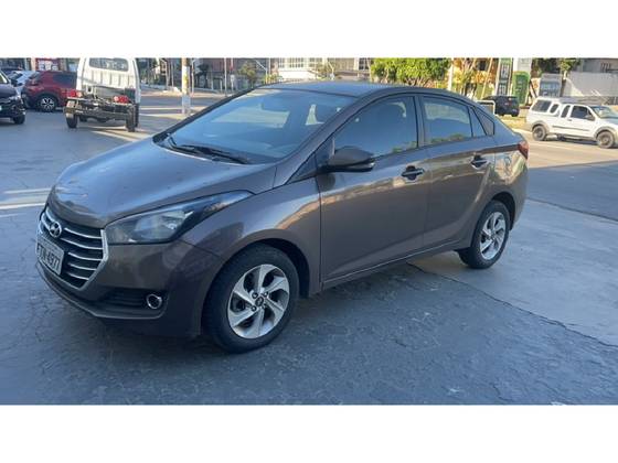 HYUNDAI HB20S 1.6 COMFORT PLUS 16V FLEX 4P AUTOMÁTICO