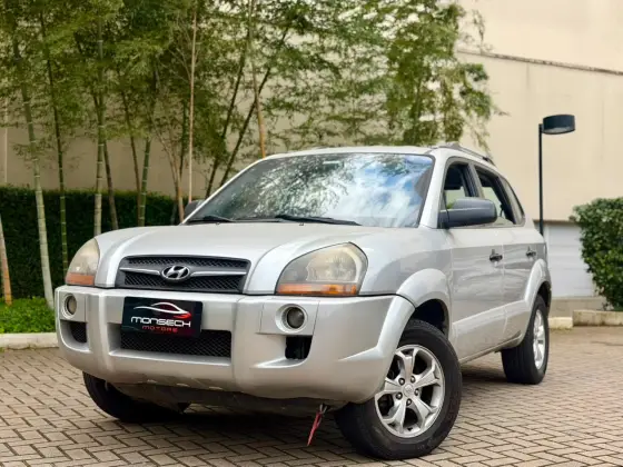 HYUNDAI TUCSON 2.0 MPFI GL 16V 142CV 2WD GASOLINA 4P MANUAL HYUNDAI TUCSON 2.0 MPFI GL 16V 142CV 2WD GASOLINA 4P MANUAL