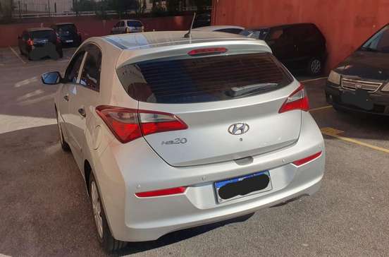 HYUNDAI-HB20-2018