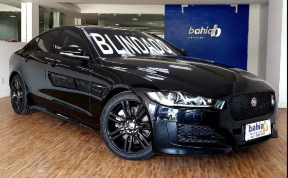 JAGUAR XE 2.0 16V INGENIUM P250 GASOLINA R-SPORT 4P AUTOMÁTICO JAGUAR XE 2.0 16V INGENIUM P250 GASOLINA R-SPORT 4P AUTOMÁTICO