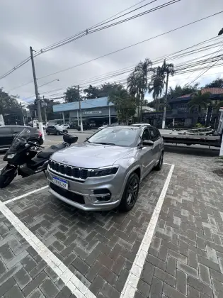 JEEP COMMANDER 2.0 HURRICANE 4 TURBO GASOLINA OVERLAND AT9 JEEP COMMANDER 2.0 HURRICANE 4 TURBO GASOLINA OVERLAND AT9