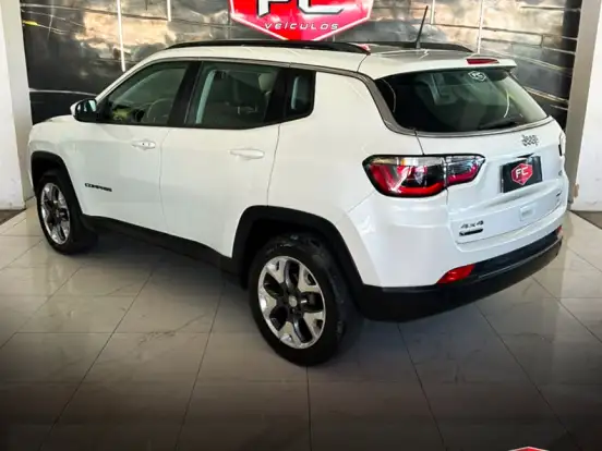 JEEP-COMPASS-2.0 16V DIESEL LONGITUDE 4X4 AUTOMÁTICO JEEP-COMPASS-2018