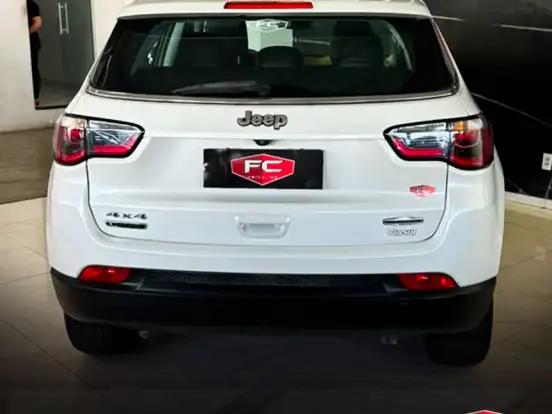 JEEP-COMPASS-2.0 16V DIESEL LONGITUDE 4X4 AUTOMÁTICO JEEP-COMPASS-2018