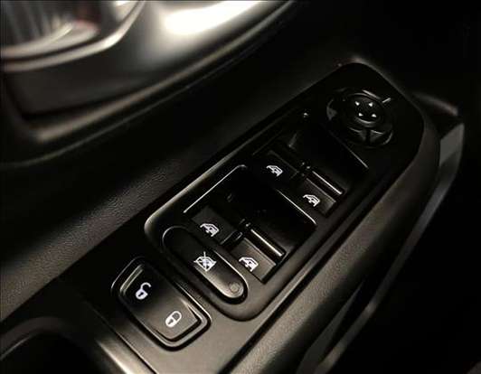 JEEP-RENEGADE-2021