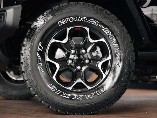 JEEP-WRANGLER-2023