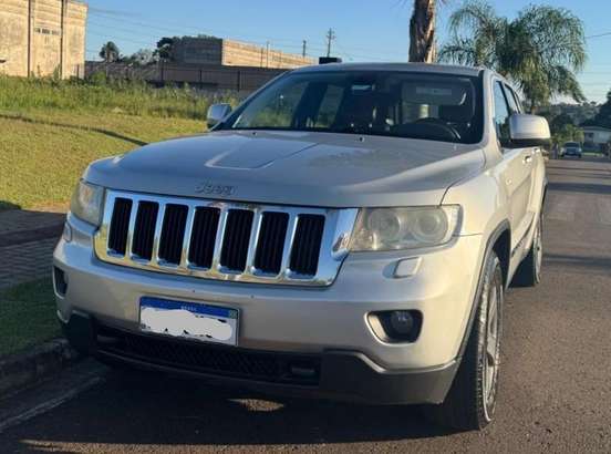 JEEP-GRAND CHEROKEE-2011