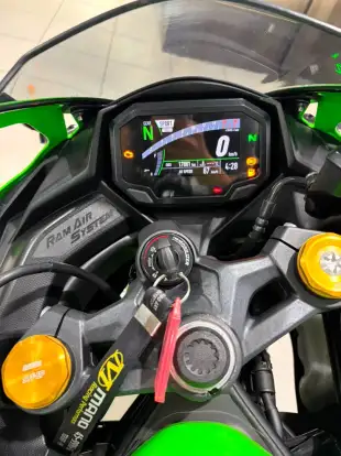 KAWASAKI-NINJA ZX-4R-2024