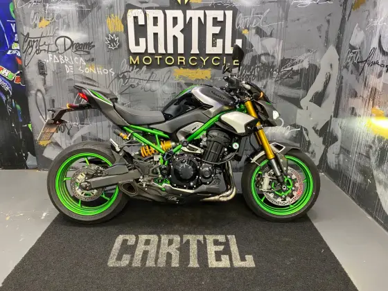 KAWASAKI Z900 KAWASAKI Z900