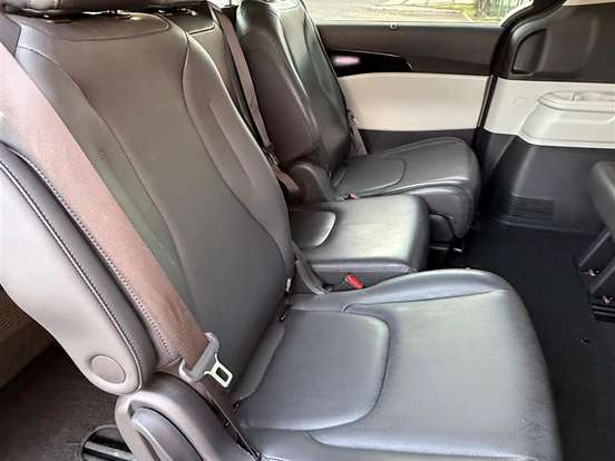 KIA-CARNIVAL-3.5 V6 GASOLINA EX AUTOMATICO KIA-CARNIVAL-2021