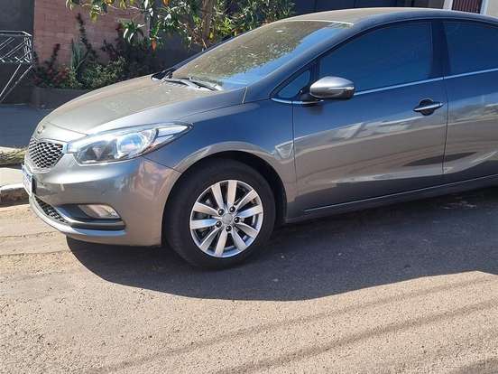 KIA-CERATO-1.6 SX 16V FLEX 4P AUTOMÁTICO KIA-CERATO-2013
