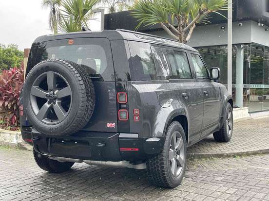 LAND ROVER-DEFENDER-2025