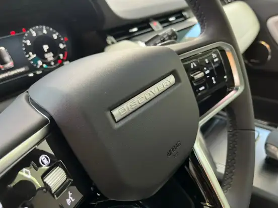 LAND ROVER-DISCOVERY SPORT-2.0 P250 TURBO FLEX R-DYNAMIC SE AUTOMÁTICO LAND ROVER-DISCOVERY SPORT-2024
