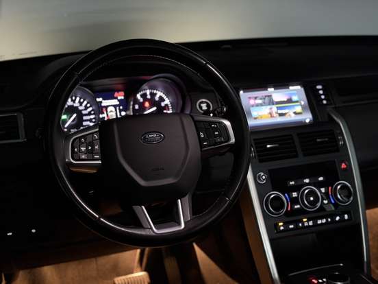 LAND ROVER-DISCOVERY SPORT-2016