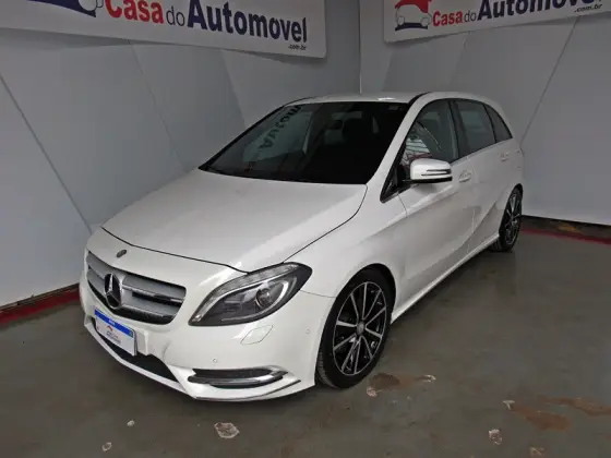 MERCEDES-BENZ B 200 1.6 SPORT TURBO GASOLINA 4P AUTOMÁTICO MERCEDES-BENZ B 200 1.6 SPORT TURBO GASOLINA 4P AUTOMÁTICO