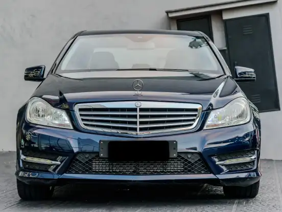 MERCEDES-BENZ-C 180-1.6 CGI SPORT 16V TURBO GASOLINA 4P AUTOMÁTICO MERCEDES-BENZ-C 180-2013