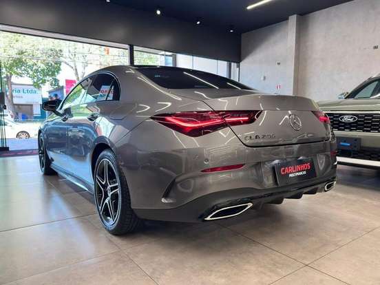 MERCEDES-BENZ-CLA 200-2025
