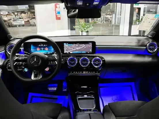 MERCEDES-BENZ-CLA 35 AMG-2025