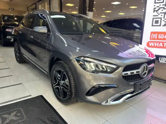 MERCEDES-BENZ-GLA 200-2025
