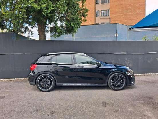 MERCEDES-BENZ-GLA 250-2016
