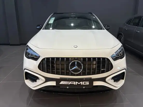 MERCEDES-BENZ-GLA 35 AMG-2025