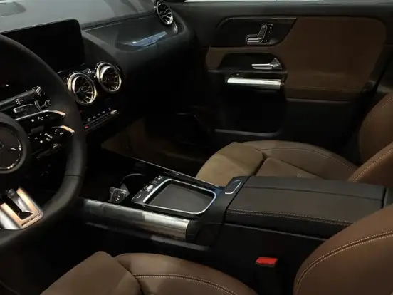 MERCEDES-BENZ-GLA 35 AMG-2.0 MHEV 4MATIC SPEEDSHIFT MERCEDES-BENZ-GLA 35 AMG-2025
