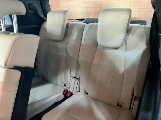 MERCEDES-BENZ-GLB 220-2025
