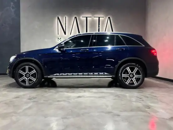 MERCEDES-BENZ-GLC 220d-2021