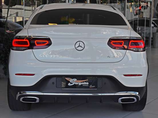 MERCEDES-BENZ-GLC 300-2022