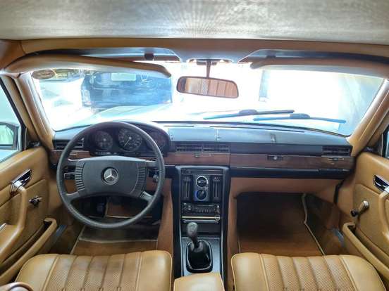 MERCEDES-BENZ-280 S-1975
